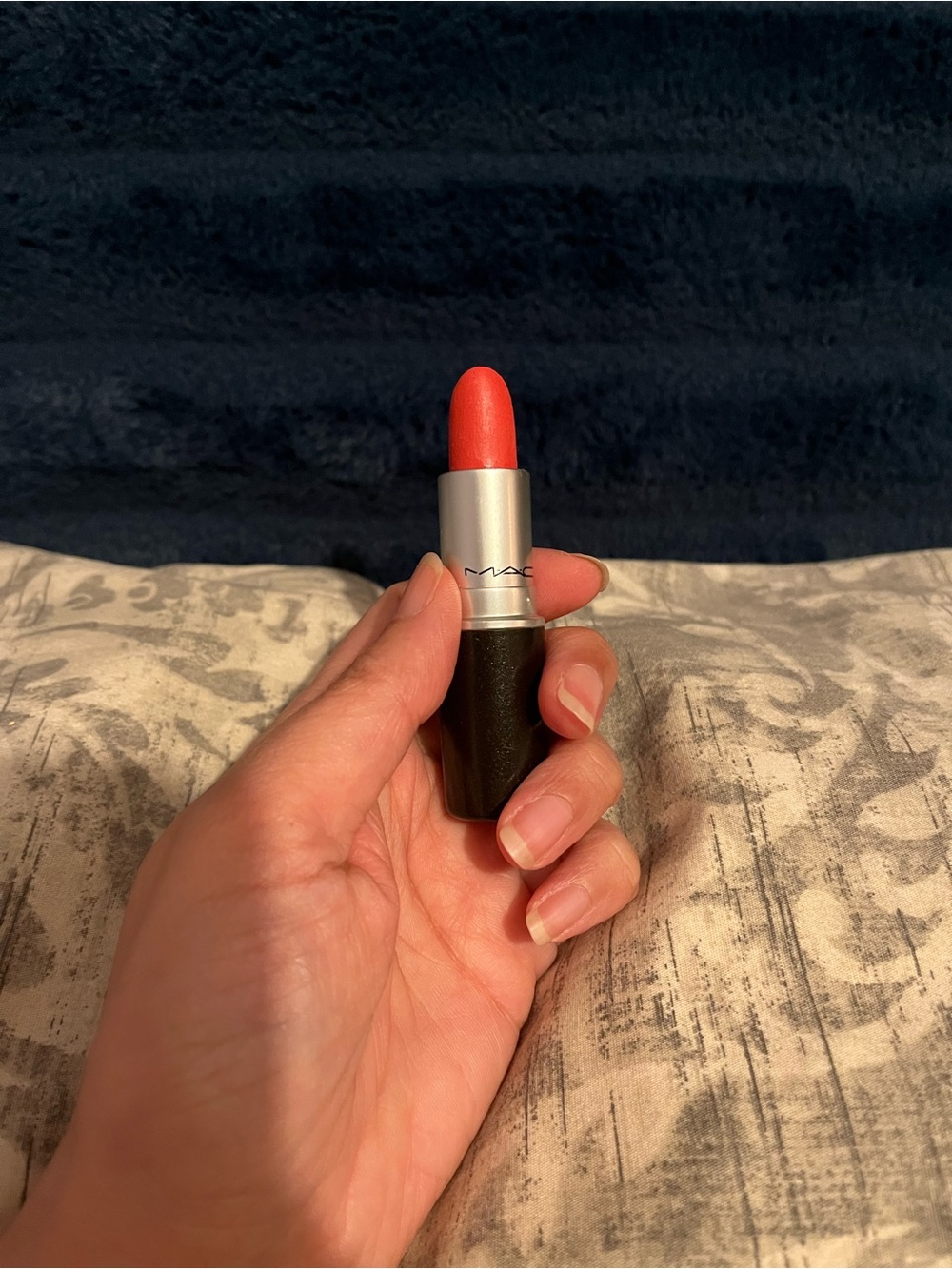 💄MAC Matte Lipstick in “Tropic Tonic”💄
